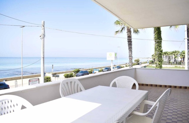 Villa 'Residence L'ebbrezza Del Mare' with Sea View, Wi-Fi and Air Conditioning