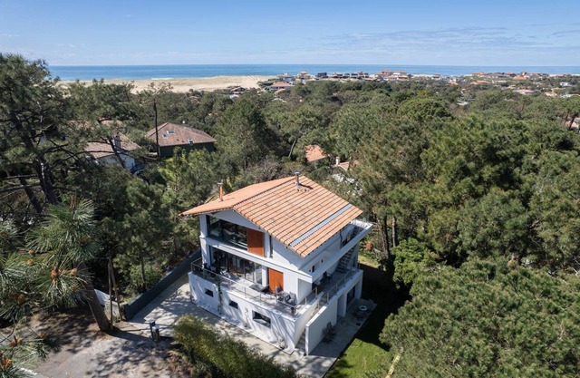 VILLA RIMATARA pour 14 personnes