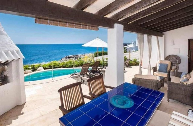 Villa 'Rocío' with Sea View, Wi-Fi and Air Conditioning