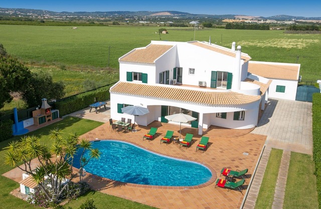 Villa Sandra by Villa Plus