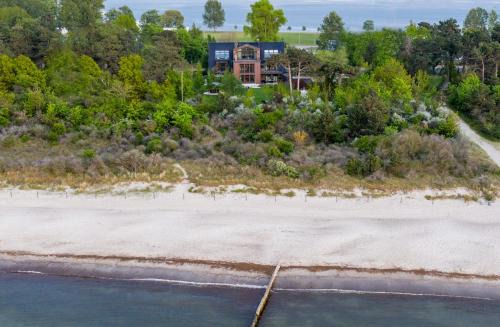 Villa Schmidt Apartments - Strandhaus direkt am Meer mit Sauna, Sport und Dünengarten I