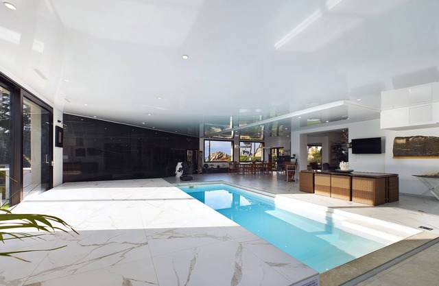 VILLA Sea view, 50 M beach, private indoor pool 28°C, sauna, hammam, 2 spas