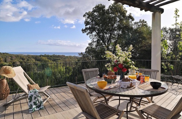 Villa sea view beach 1,2 pets welcome