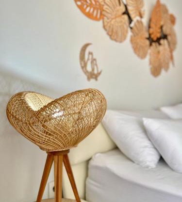 Villa Searra - Ocean Breeze Boutique Hotel Hideaway Rooms