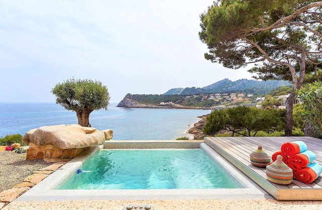 Villa 'Seaside' with Sea View, Wi-Fi and Air Conditioning