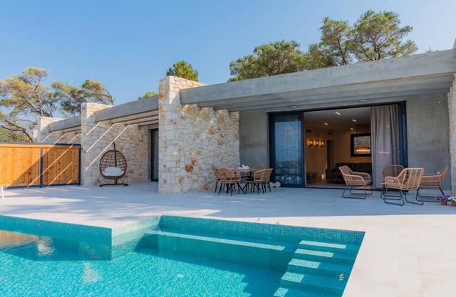 Villa Serapias by PosarelliVillas