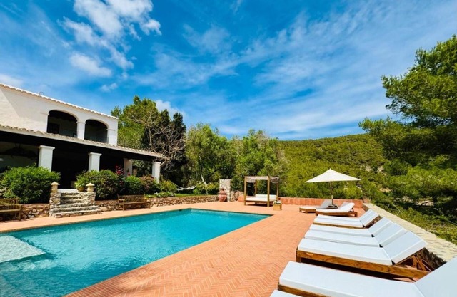 Villa 'Ses Casetes Ibiza' with Mountain View, Wi-Fi and Air Conditioning