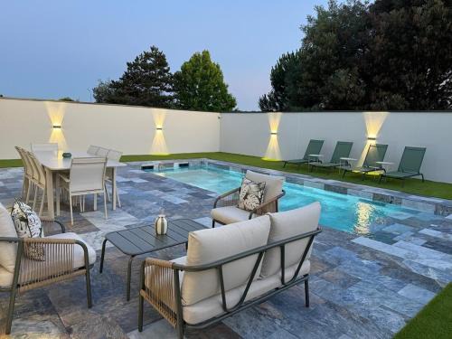 Villa Shaina with pool for 6 people