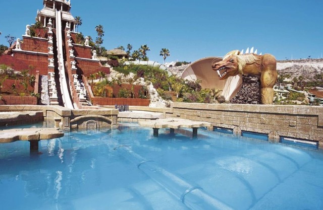Villa Simona. Wonderful 3 Bedroom Villa. Private Heated Pool.