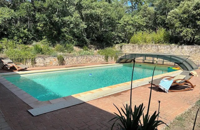 Villa, sleeps 10, Swimming pool 12x5, Sauna, 4500m² of land - Absolute Calm
