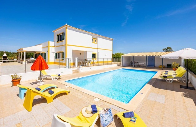 Villa Sol Nascente - Four Bedroom Villa, Sleeps 8