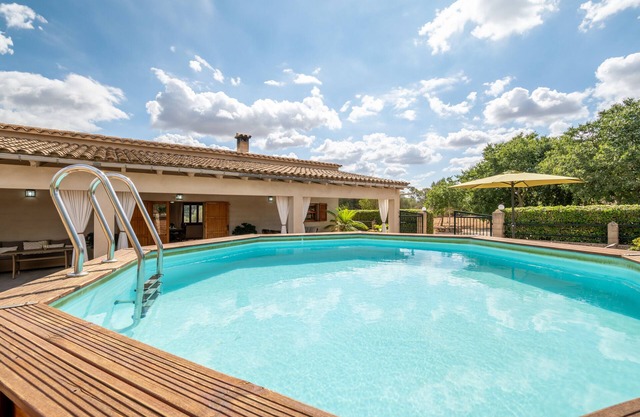Villa 'Son Rossinyol' with Private Pool, Private Terrace and Wi-Fi