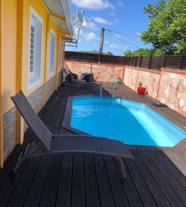 Villa spacieuse avec piscine à Le Marin