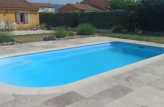 VILLA + SWIMMING POOL exclusive