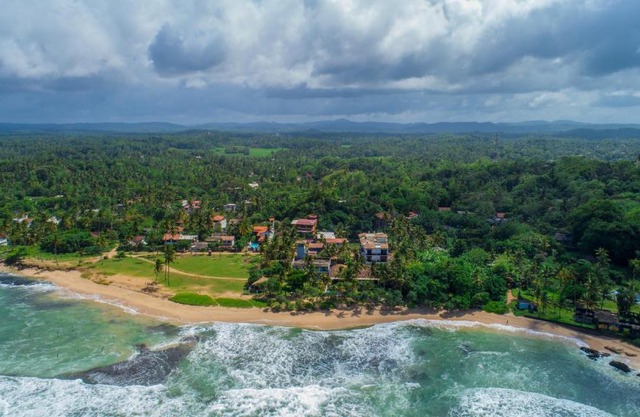 Villa Tissa Beach Resort