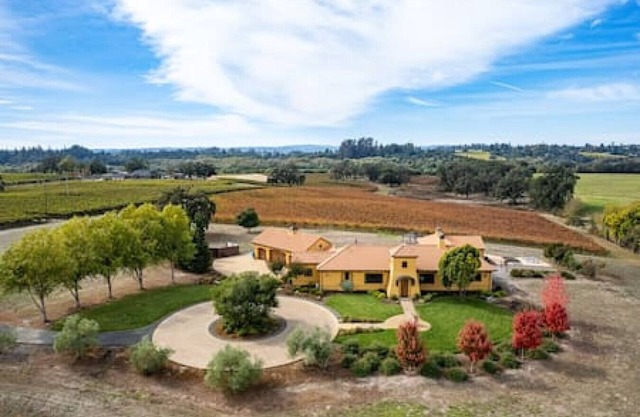 Villa Valentina: A Taste of Tuscany in the Heart of Sonoma Wine Country