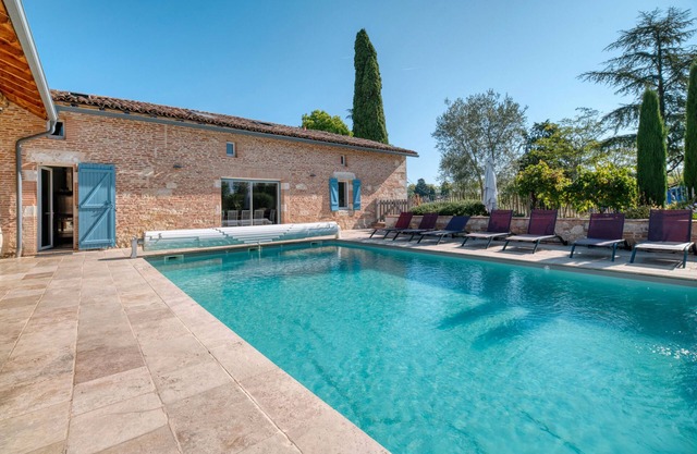 Villa Virginie Gîte 1 – Spacious Air-Conditioned House with Heated Pool and Spa
