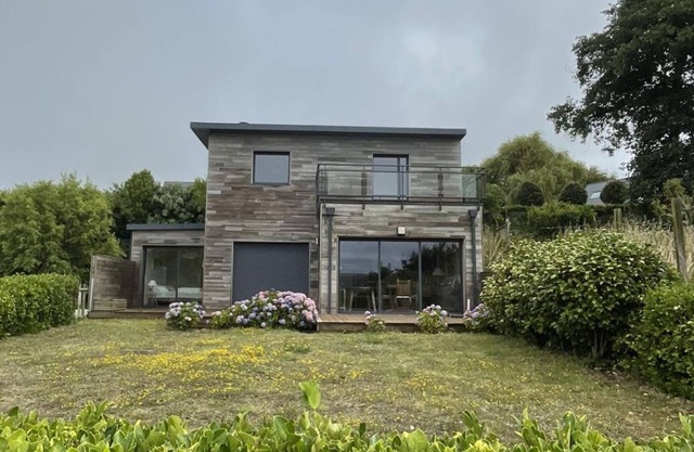 Villa Vue sur Mer - Un Joyau Moderne à Deux Pas de la Mer