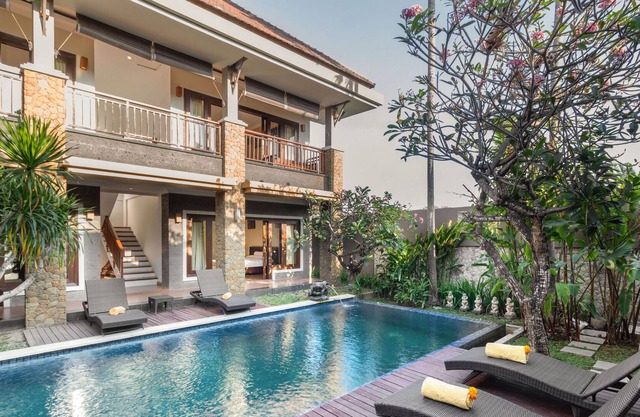 VILLA WIN'S 4BR SEMINYAK