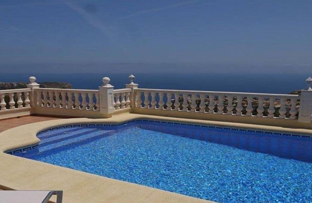 Villa with pool and panoramic views of the Mediterranean Sea