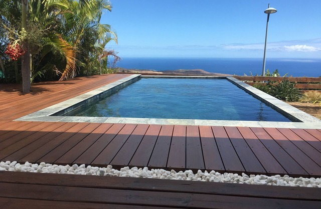 Villa with pool and magnificent panoramic ocean view