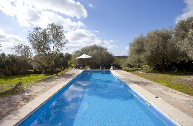 Villa with private pool in Sant Llorenç a few miles from the beach