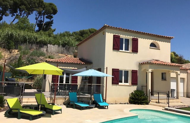 Villa With Private Pool In The Village Of Margon In Heart Of Wine Making Region