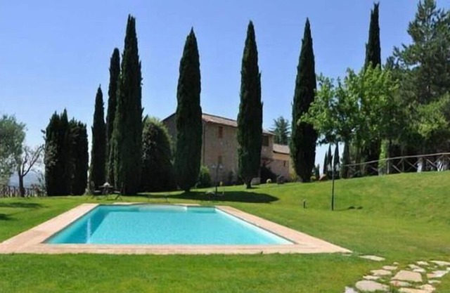 Villa with private pool near Trasimeno Lake