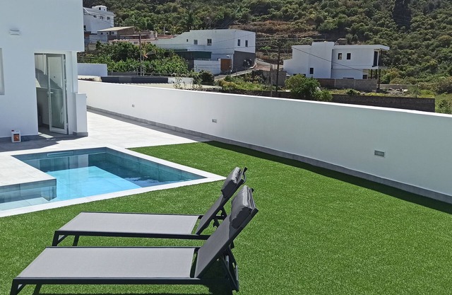 Villa with private pool Mireyahome 2. Brand new!