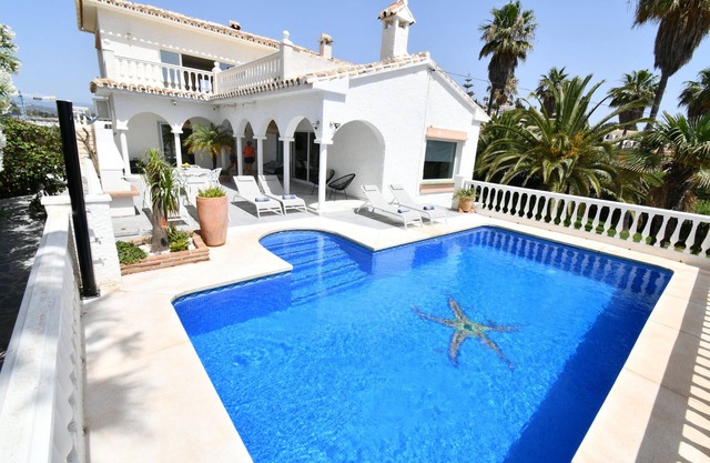 Villa 'With Separate Apartment' near Beach with Pool, Terrace & Wi-Fi