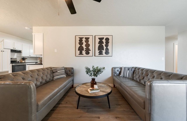 Village Luxe 5BR plus Bunk Room Sleeps 14