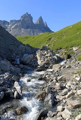 VILLARGONDRAN ski en Maurienne garage vélos