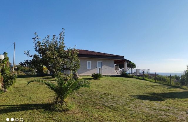 Villas with sea view verandas in Capo Vaticano in Santa Maria area