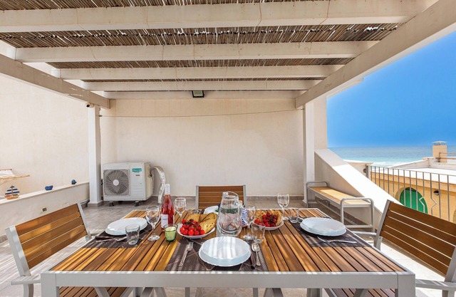 Villetta Playa del Sol by BarbarHouse