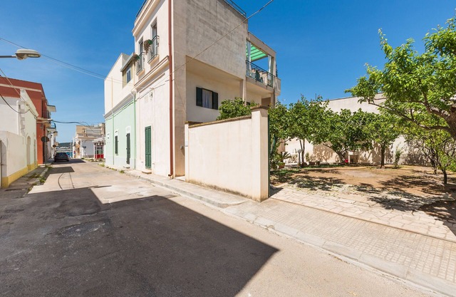 Villino Salsedine by BarbarHouse