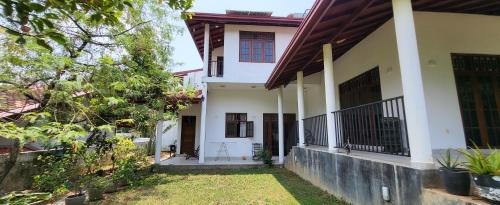 Vimano Residence