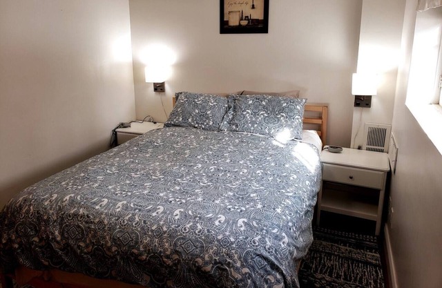 Viola Suites Apt 4/1BR, 1 Bath, Economical, Lg Yard, Pet Friendly, Near Mayo!