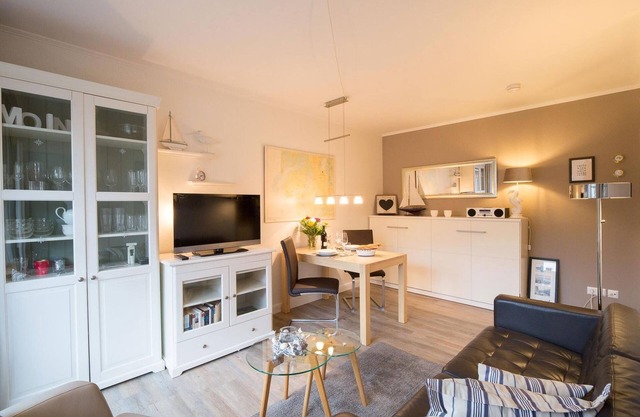 Vis-à-vis the Wadden Sea, beautiful 2-room apartment with lots of comfort, south-facing balcony, WLAN