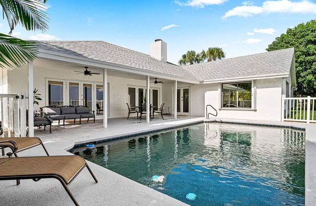 Vista Bonita - Private Pool, Fire Pit, Mins to DT
