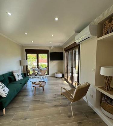 Vivienda junto a la playa de Loira