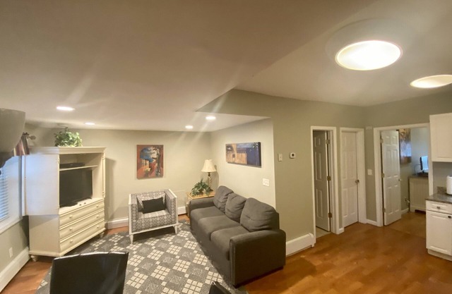 VRBO PREMIER HOST LISTING 2BR Ste-2 Houses to Beach &, Optional Pool Access