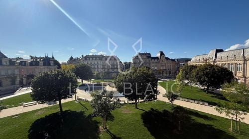 Vue imprenable - Place de la République