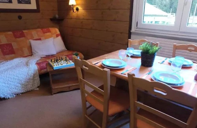 VVF Les Monts Jura - 2 Room Apartment 4 People 1 baby - La Résidence