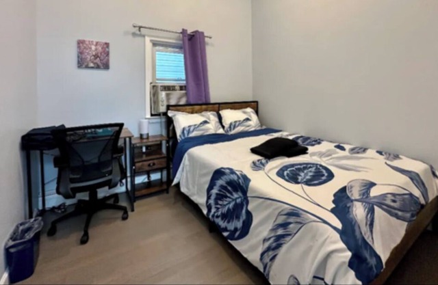 W6 Contact host before booking