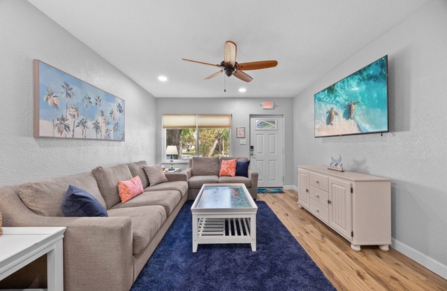 Walk 2 Beach King Bed Pet Friendly Firepit