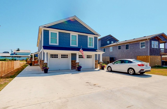 Walk to Beach 1BR 1st-Floor | Patio | Kitchenette