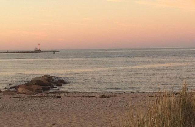 Walk to Beach and Main Street Hyannis