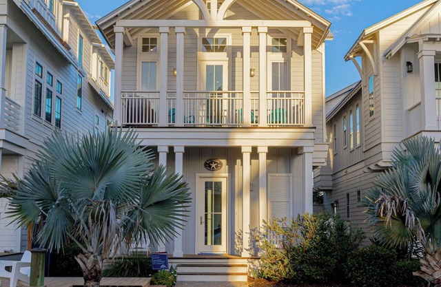 Walk to Beach & Lake from Cozy Home@Cinnamon Shore+More On-Site Amenities!