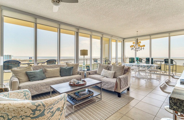 Walk to Beach: Luxury Biloxi Condo w/Pool Access!