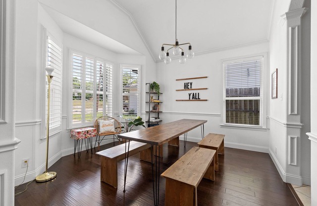 Walk to Bishop Arts | Big Back Yard | Dog Friendly